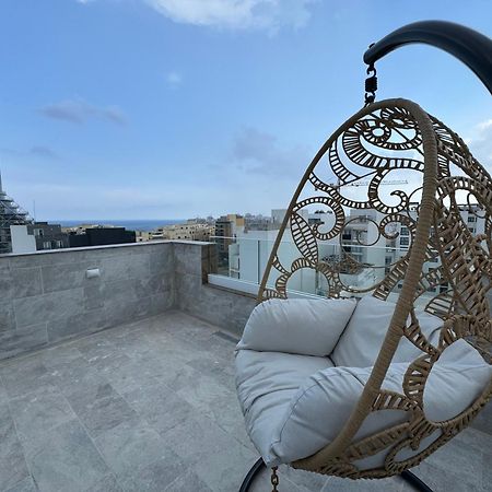 Balcony Hotel Saint Julian's エクステリア 写真
