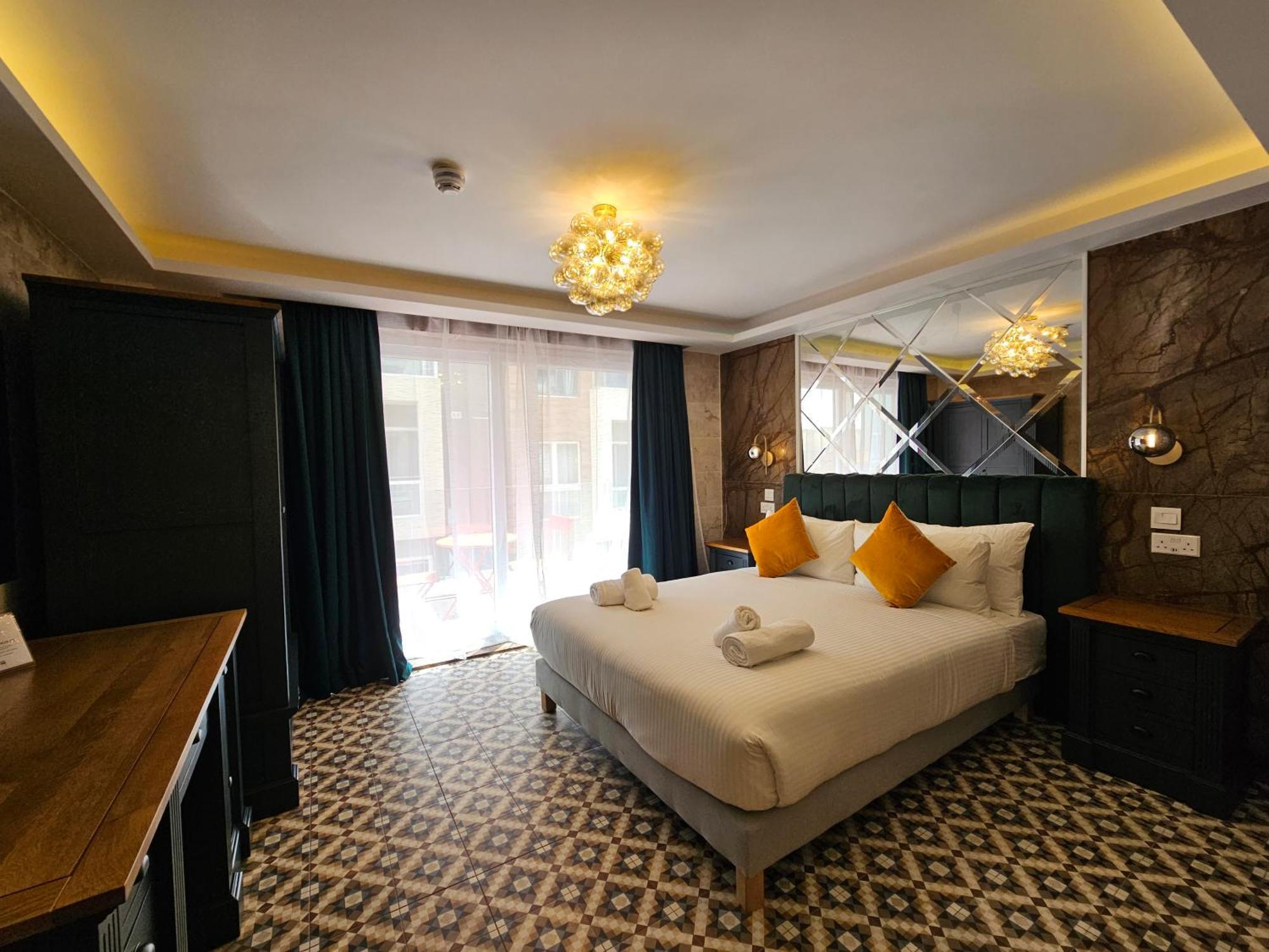 Balcony Hotel Saint Julian's エクステリア 写真