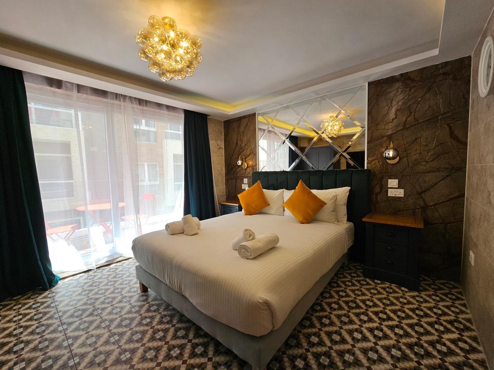 Balcony Hotel Saint Julian's エクステリア 写真