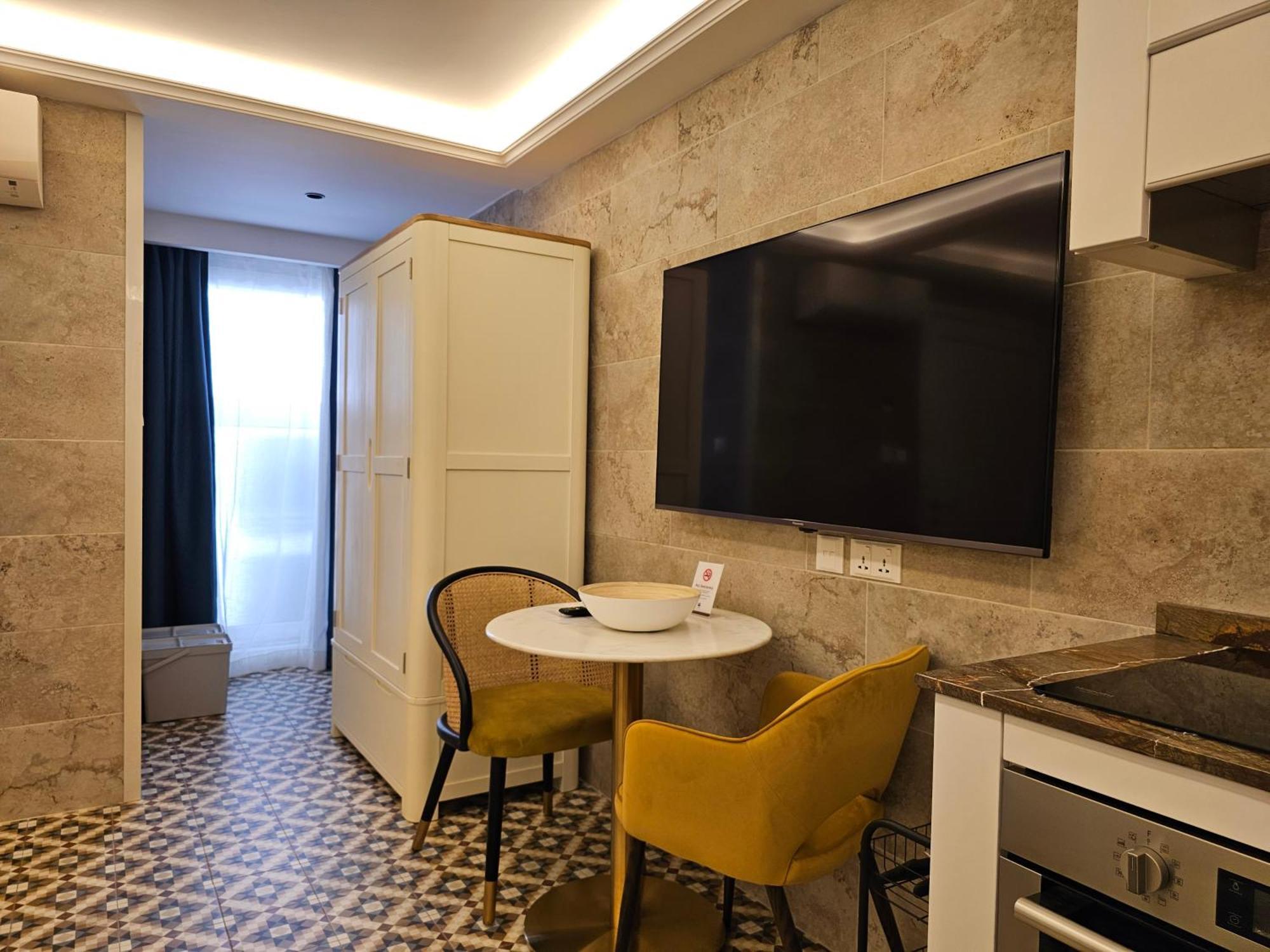Balcony Hotel Saint Julian's エクステリア 写真