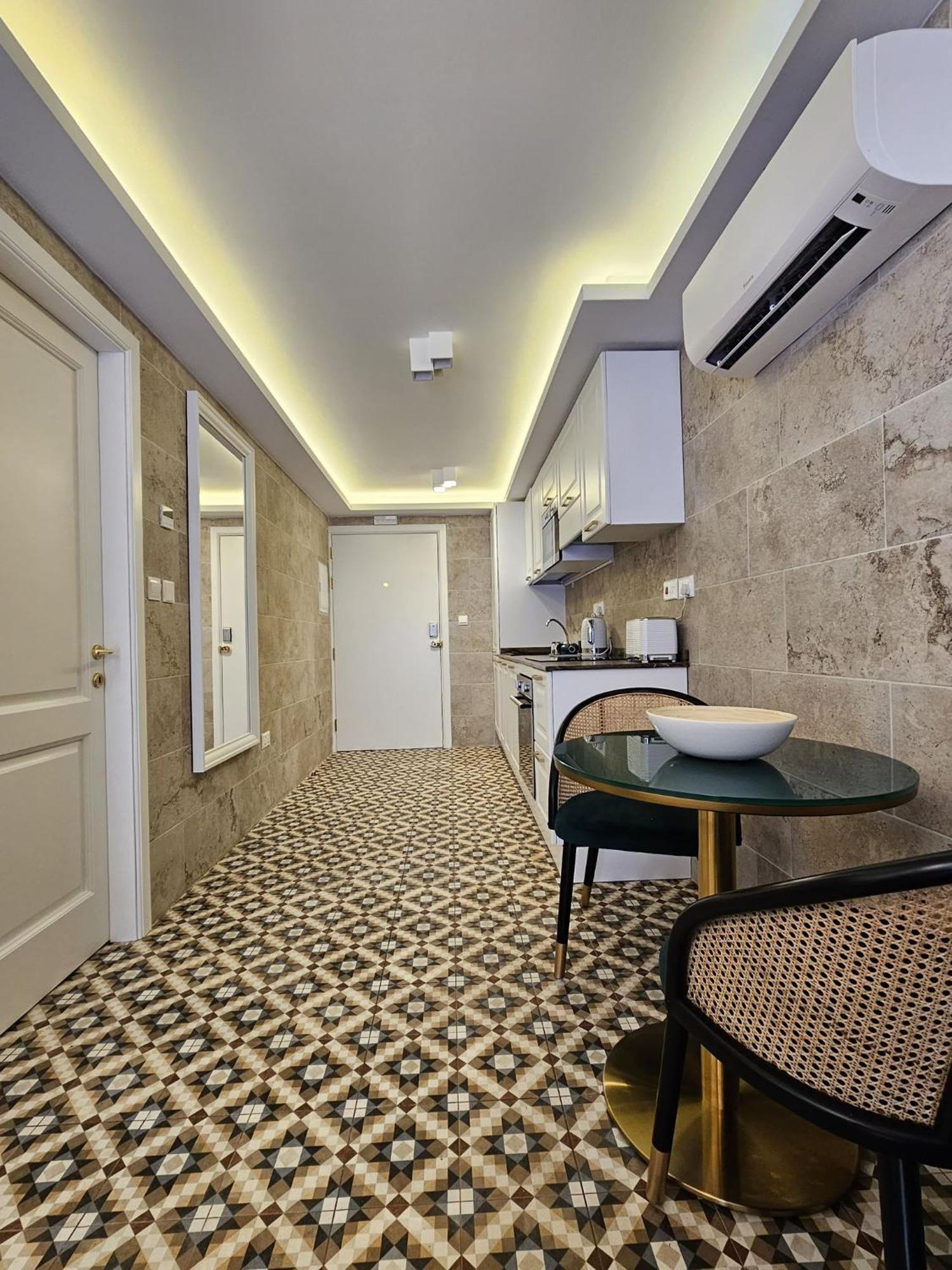 Balcony Hotel Saint Julian's エクステリア 写真