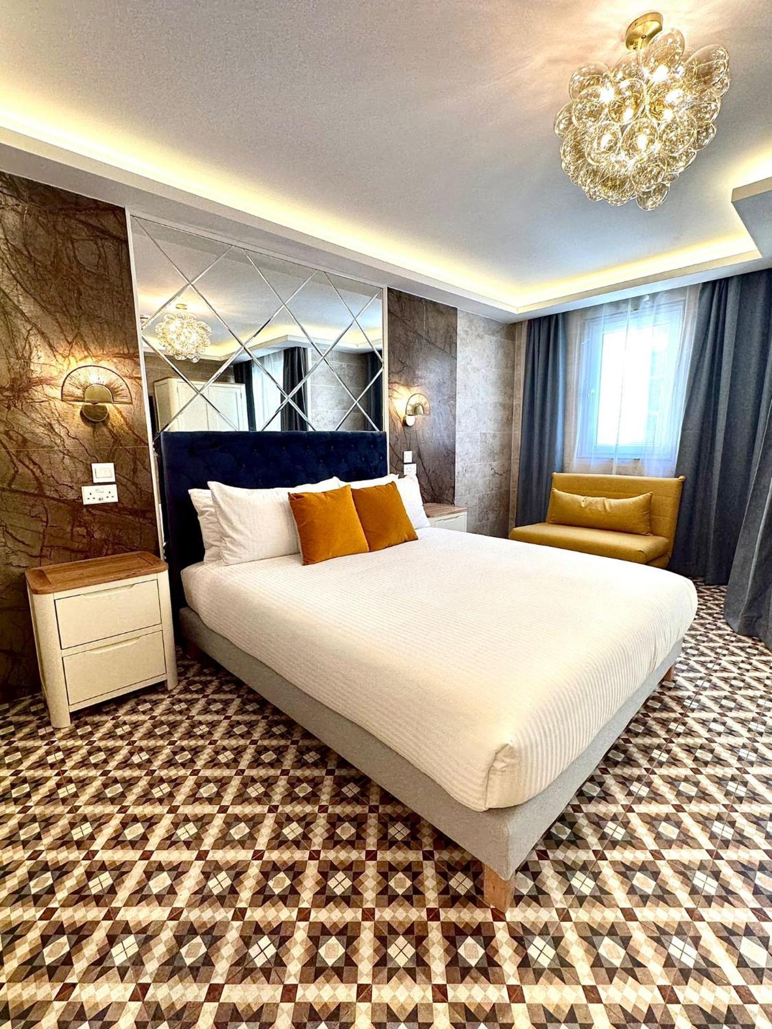 Balcony Hotel Saint Julian's エクステリア 写真